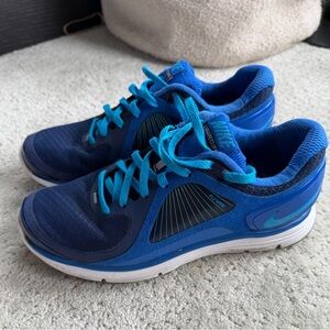 Nike LunarEclipse+ Running Shoe Blue Athletic Sneakers with Bright Teal Laces
